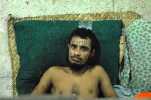 DHAKA. 2009.  Numbers of patients lie down on the Dhaka Medical Collage hospital corridor. Copyright Monirul Alam