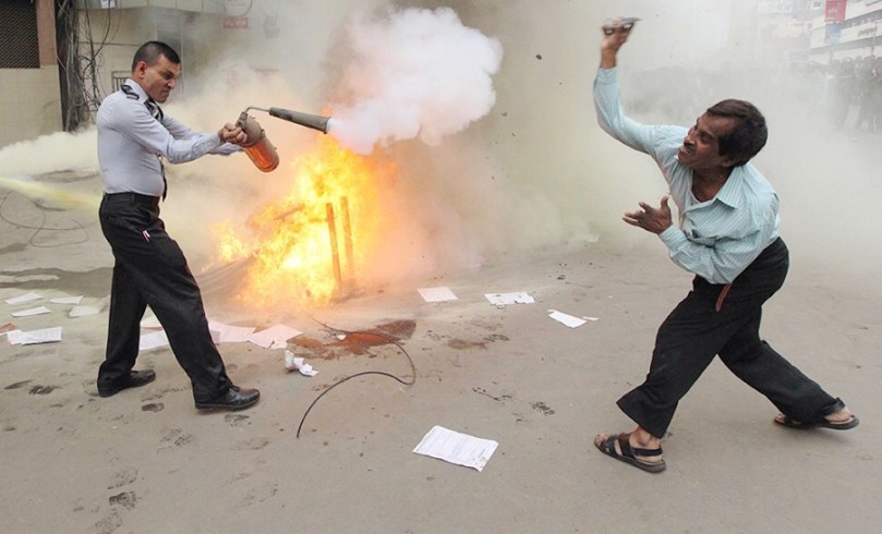 Demo in Motijheel against stocks fall in Bangladesh