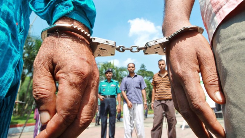 Bangladesh jails 182 soldiers for 2009 mutiny