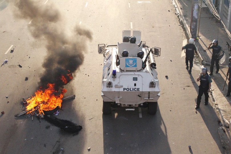 Islamic Party Clash turn violent in Bangladesh